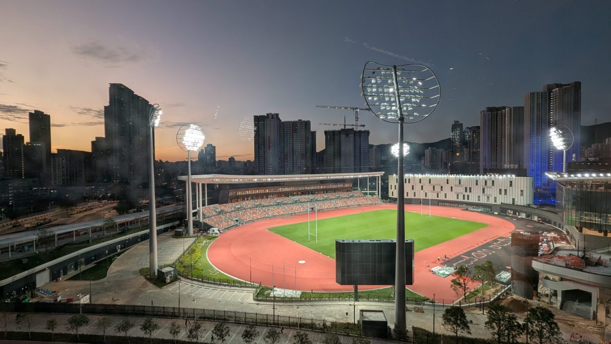 每体：巴萨内部对亚马尔每次客场都成为“头号公敌”感到担忧